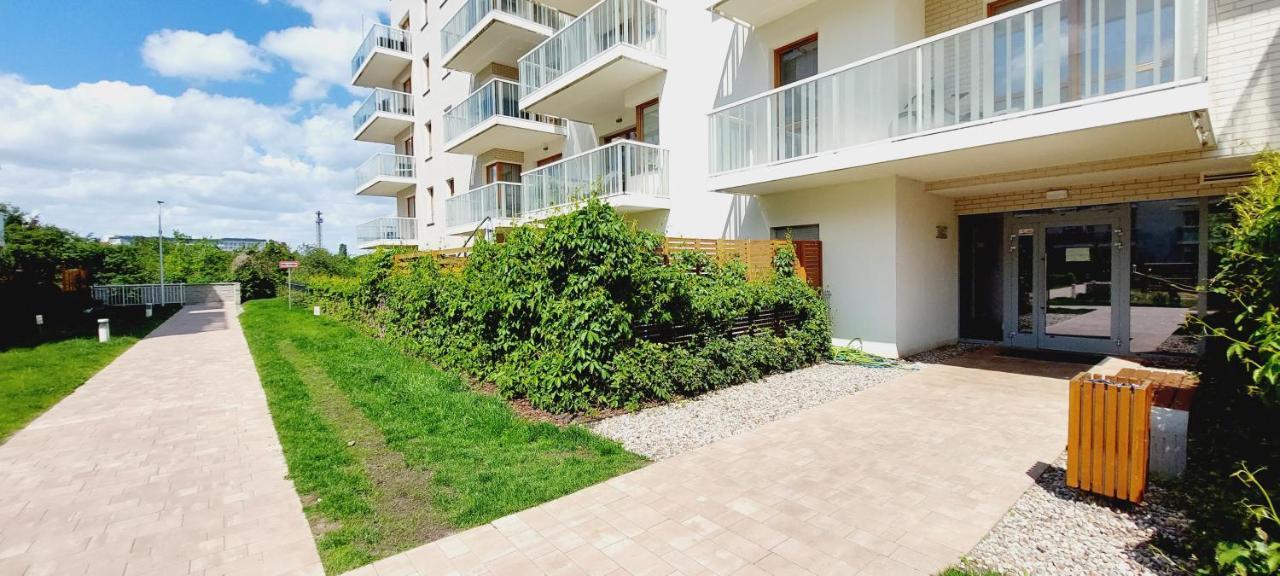 Central Apartments Baltica 1 & Parking Gdansk Bagian luar foto